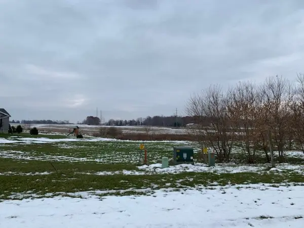 345 Gemstone DR, Alma, MI 48801