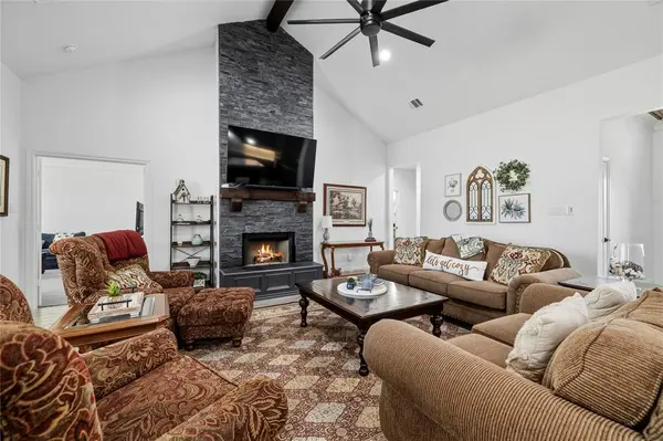 203 Colonial Drive, Mabank, TX 75156