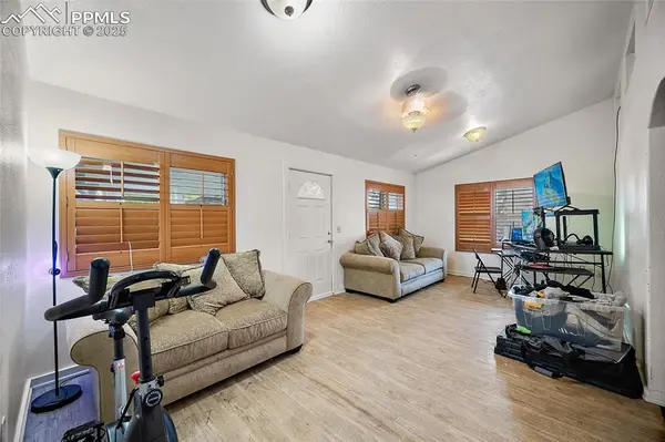 108 N Schuyler AVE, Olney Springs, CO 81062