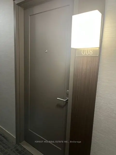 310 Tweedsmuir AVE #TH8, Toronto C03, ON M5P 2Y2