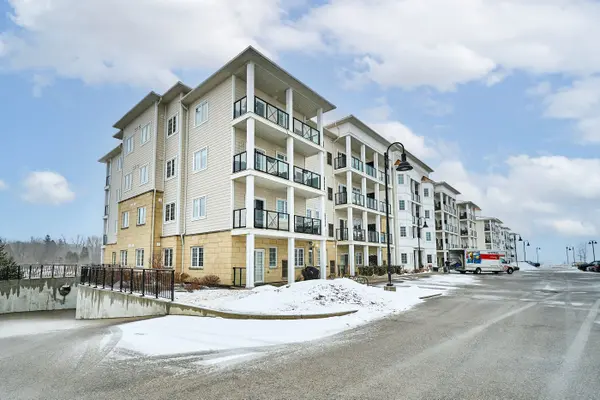 80 Shipway AVE #107, Clarington, ON L1B 0B6