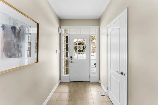 26 Scotia RD, Georgina, ON L0E 1R0