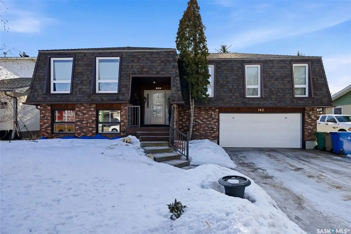 142 Green Meadow ROAD, Regina, SK S4V 0A8