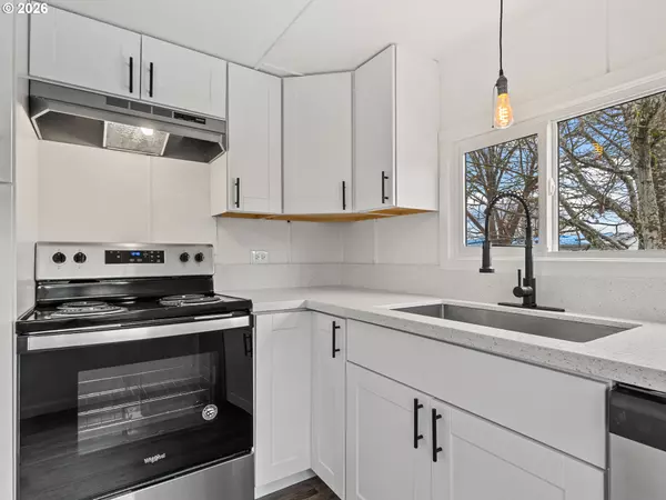 Carlton, OR 97111,500 N GILWOOD ST #5