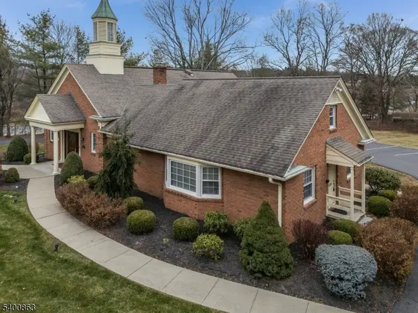 16 Harrison Street, Clinton Twp., NJ 08809