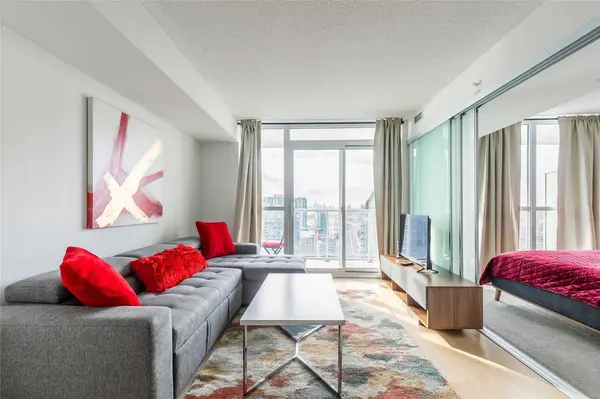 75 Queens Wharf RD #3810, Toronto C01, ON M5V 0J8