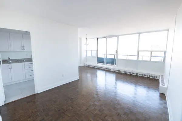 50 Cambridge AVE #6, Toronto E03, ON M4K 2L3