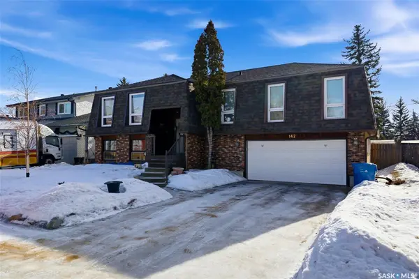 142 Green Meadow ROAD, Regina, SK S4V 0A8