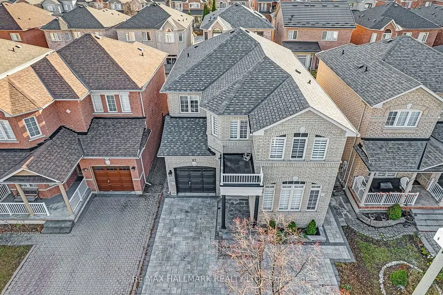 47 Amparo DR, Vaughan, ON L4H 2L7