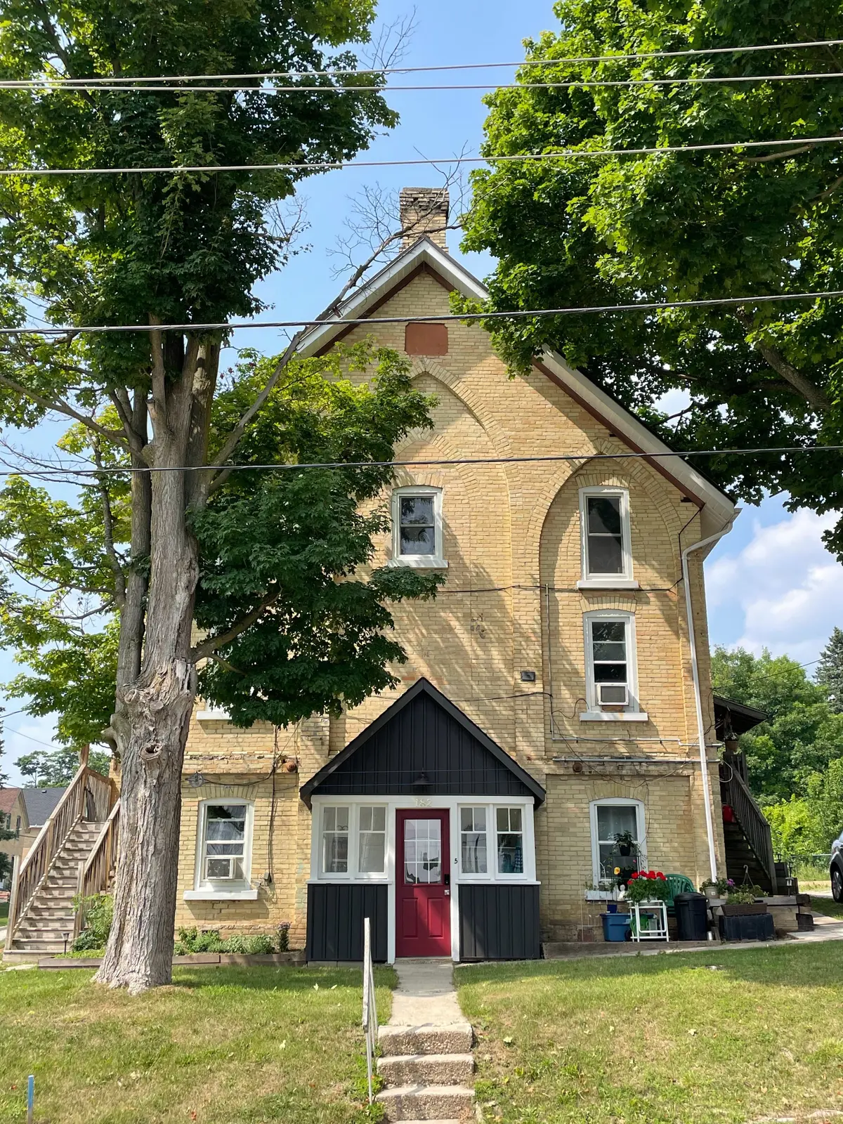 182 12th ST, Hanover, ON N4N 1T8