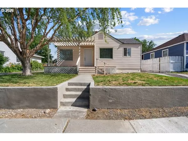 Hermiston, OR 97838,561 E RIDGEWAY AVE