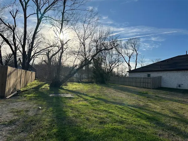 104 Boone Street, Terrell, TX 75160