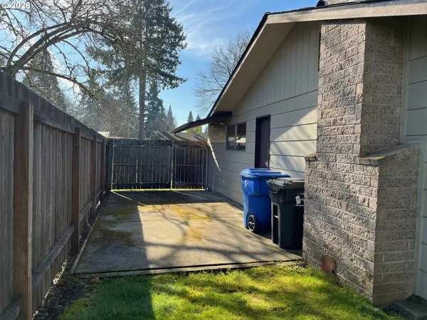 Eugene, OR 97404,315 HERITAGE AVE