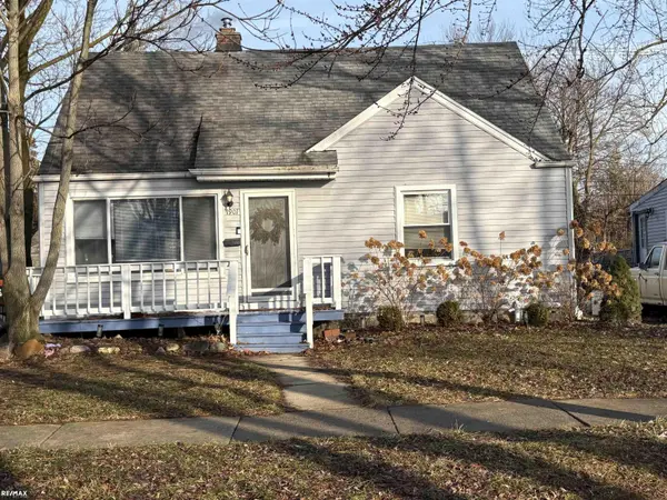 1901 Barrett AVE, Royal Oak, MI 48067