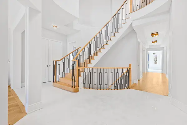 41 Glen Abbey TRL, Vaughan, ON L4H 3X7