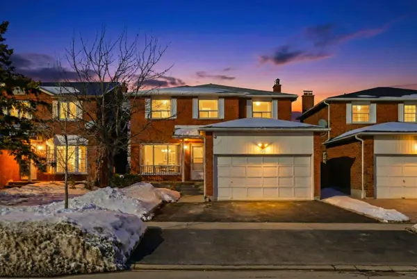 198 Vodden ST W, Brampton, ON L6X 2V3