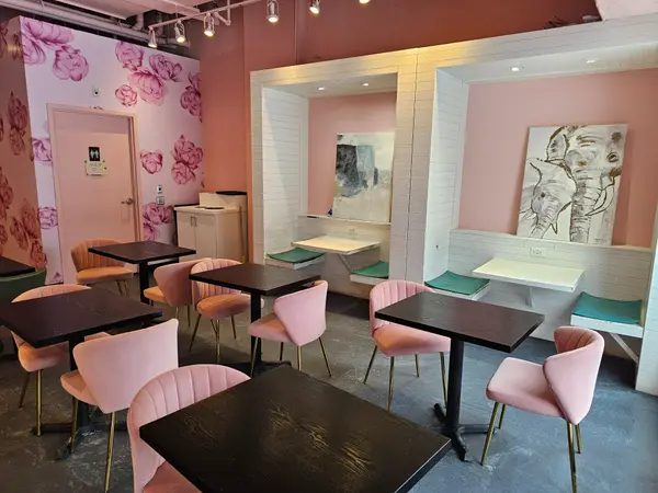 95 The Pond RD #20, Toronto W05, ON M3J 0L1