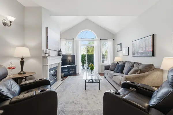 40 Wesleyan CT #16, Hamilton, ON L9G 5C7