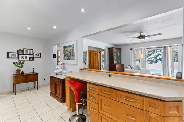 57 Hiawatha DR, Huntsville, ON P0B 1L0