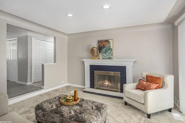 4167 N River Rd ST, Fort Gratiot Twp, MI 48059