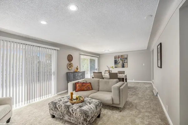 4167 N River Rd ST, Fort Gratiot Twp, MI 48059