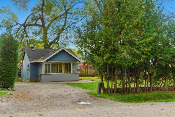 313 Dyson RD, Pickering, ON L1W 2N1