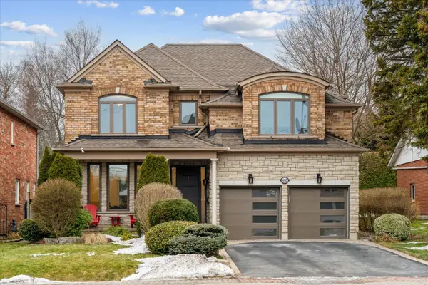 462 Oakwood DR, Pickering, ON L1W 2M7