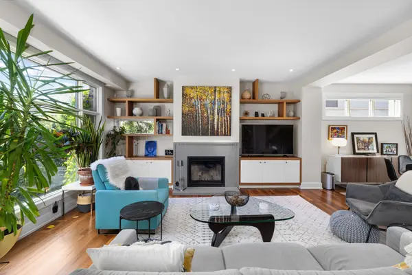 879 Winnington AVE, Britannia Heights - Queensway Terrace N And Area, ON K2B 5C4