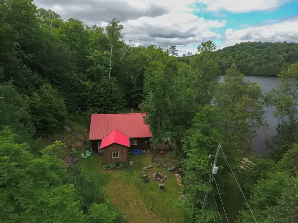 139D Petit LN, Kearney, ON P0A 1M0