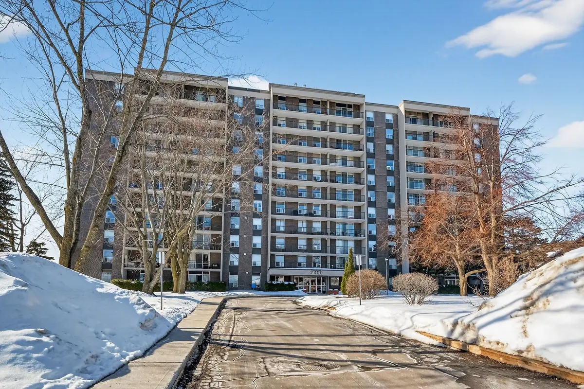 2400 Virginia Dr DR #403, Alta Vista And Area, ON K1H 8L3