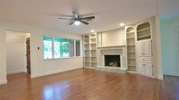 Dallas, TX 75228,9762 Twin Creek Drive