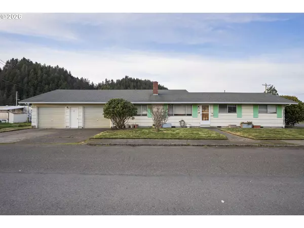Reedsport, OR 97467,1309 Hawthorne AVE