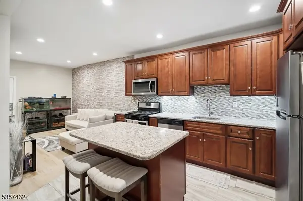 234 Lt Glenn Zamorski Dr, Elizabeth City, NJ 07206