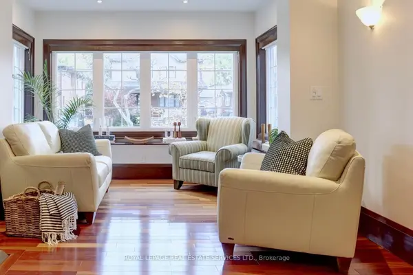 63 Eastbourne CRES, Toronto W06, ON M8V 1W7