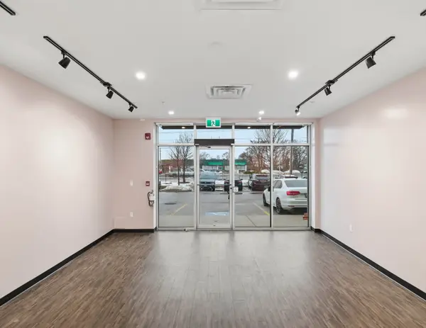 100 Plains RD #4, Burlington, ON L7T 0A5