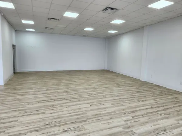 288 Speers RD, Oakville, ON L6K 2E9