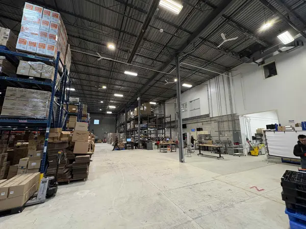 135 Pony DR, Newmarket, ON L3Y 7B5