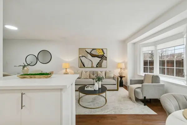 3950 Erin Centre BLVD #25, Mississauga, ON L5M 0A5