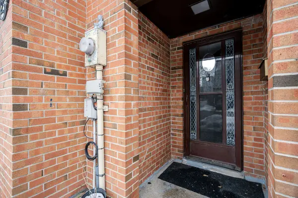 25 Briar PATH NW, Brampton, ON L6T 2A2