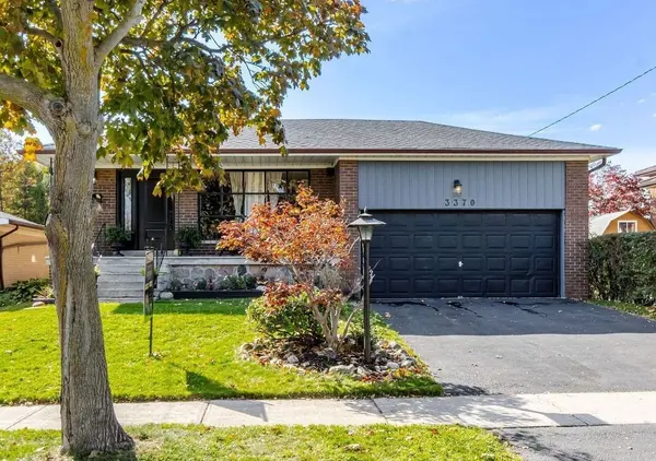 3370 Cedar Creek DR, Mississauga, ON L4Y 2Y1