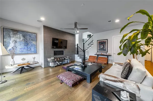 Dallas, TX 75219,4144 Entrada Way