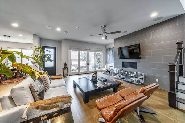 Dallas, TX 75219,4144 Entrada Way