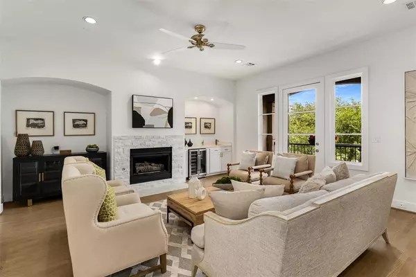 Dallas, TX 75219,3633 Oak Lawn Avenue