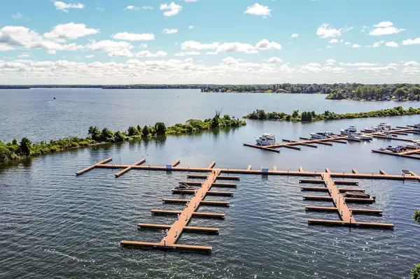 19 Front ST N #100, Orillia, ON L3V 4R6