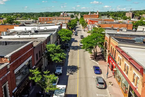 19 Front ST N #100, Orillia, ON L3V 4R6