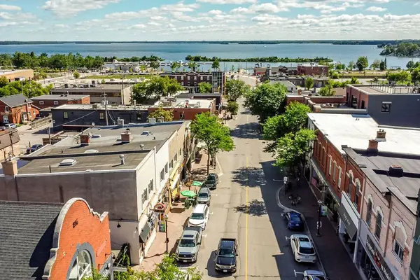 19 Front ST N #100, Orillia, ON L3V 4R6