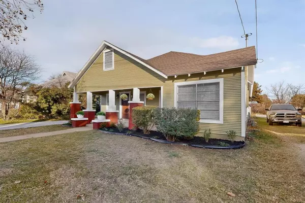 Fort Worth, TX 76110,2511 Lipscomb Street