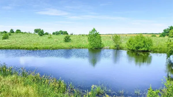 105 A Spalding Road, Whitesboro, TX 76273