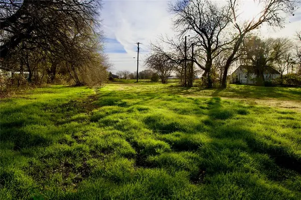 111 N Stadium Drive, Alvord, TX 76225