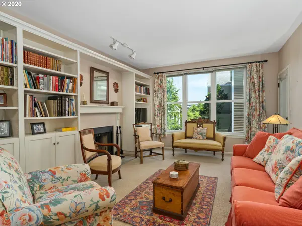 1616 S HARBOR WAY #404, Portland, OR 97201